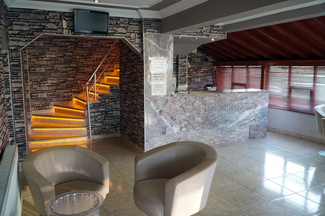 Boss 2 Hotel エジェアバト エクステリア 写真